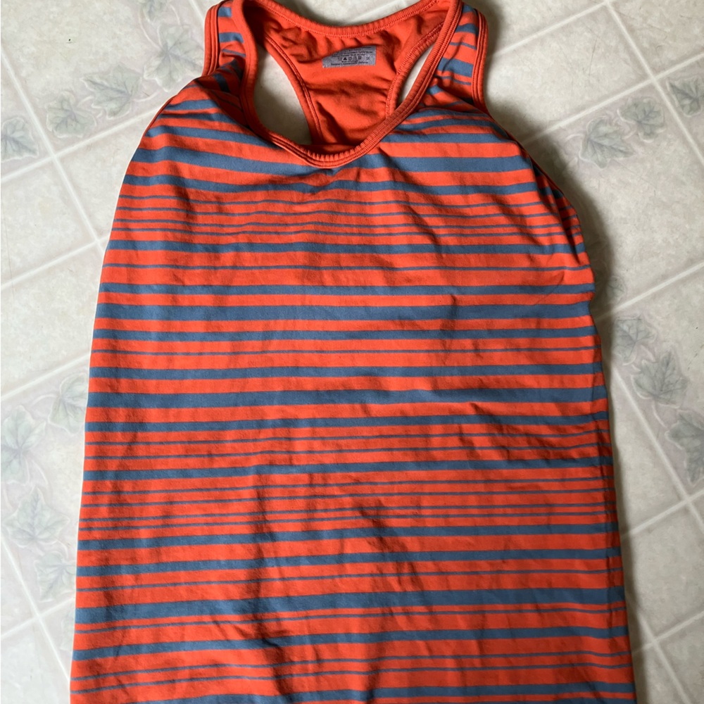 Athleta Racerback orange built in bra Tank‎ size Medium 581527